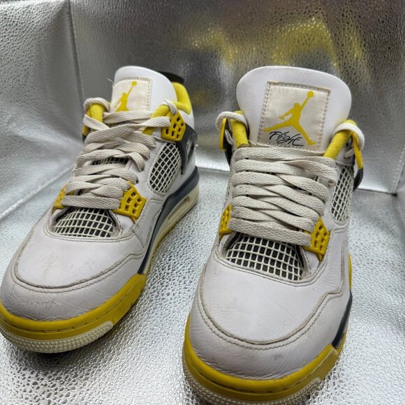 Size 7.5 Nike Air Jordan 4 Retro White Coconut Milk Womens Sneaker AQ9129-101 - Picture 7 of 10